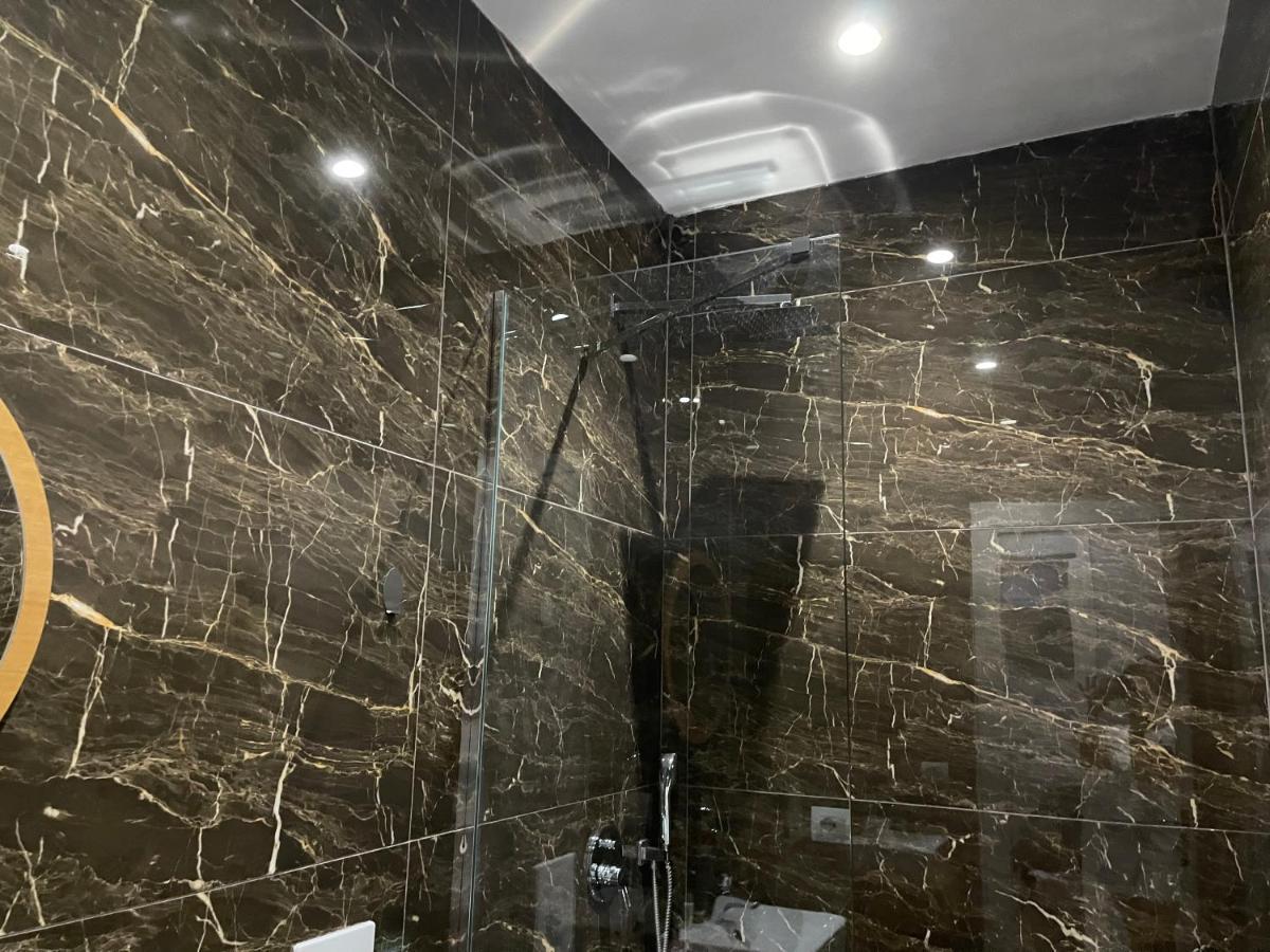 Andys Rooms Hotel Tirana Eksteriør billede