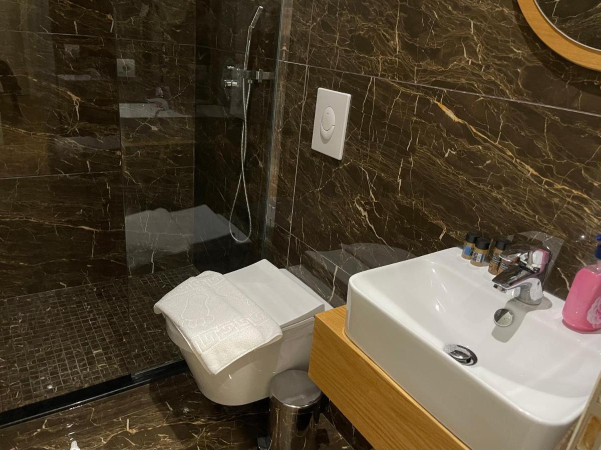Andys Rooms Hotel Tirana Eksteriør billede