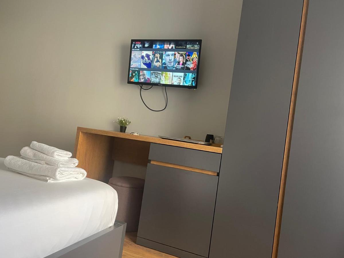 Andys Rooms Hotel Tirana Eksteriør billede